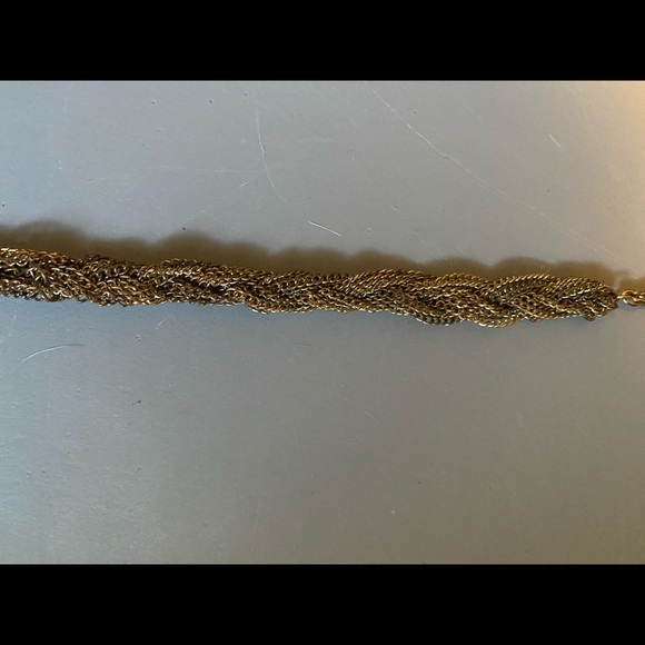 Gold chain costume necklace - Picture 3 of 3